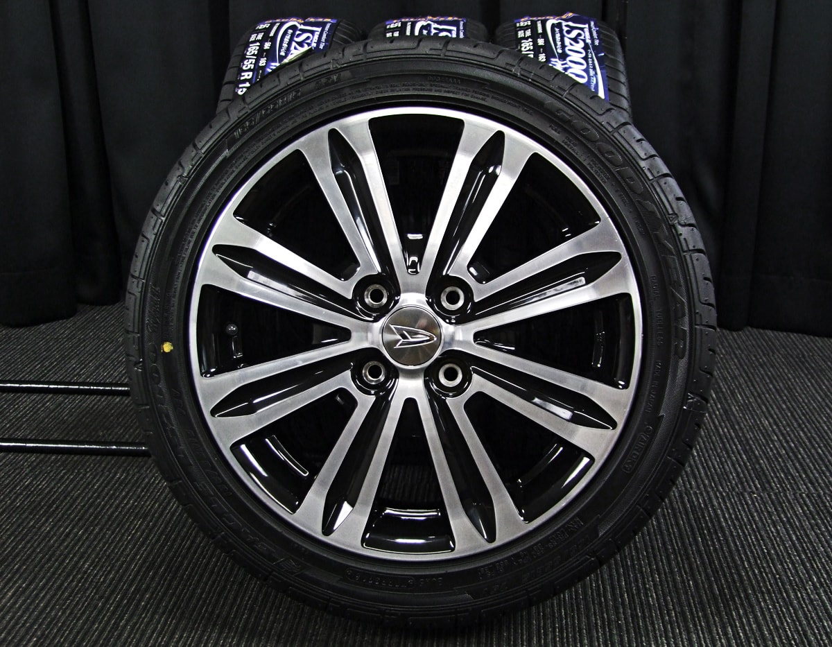 DAIHATSU (ダイハツ) TANTO CUSTOM (タントカスタム) 純正 15×4.5J(+45)PCD100-4H 新車外し  ブラックu0026ポリッシュ GOODYEAR (グッドイヤー) EAGLE (イーグル) LS2000 Hybrid2 新品 165/55R15  タイヤホイール 4本 [15gas020] | カートレード21