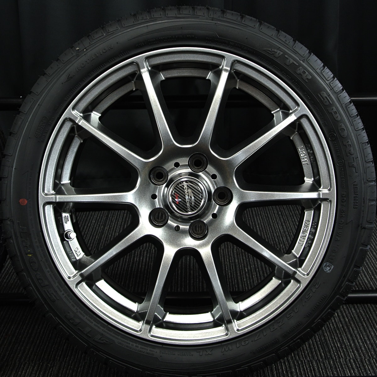 70%溝有。Ａ-TECH SCHNEIDER シュナイダー 17インチ×7J +48 5H PCD114.3 GOODYEAR 215/60R17ラジアル4本。アルファード・エクストレイル等