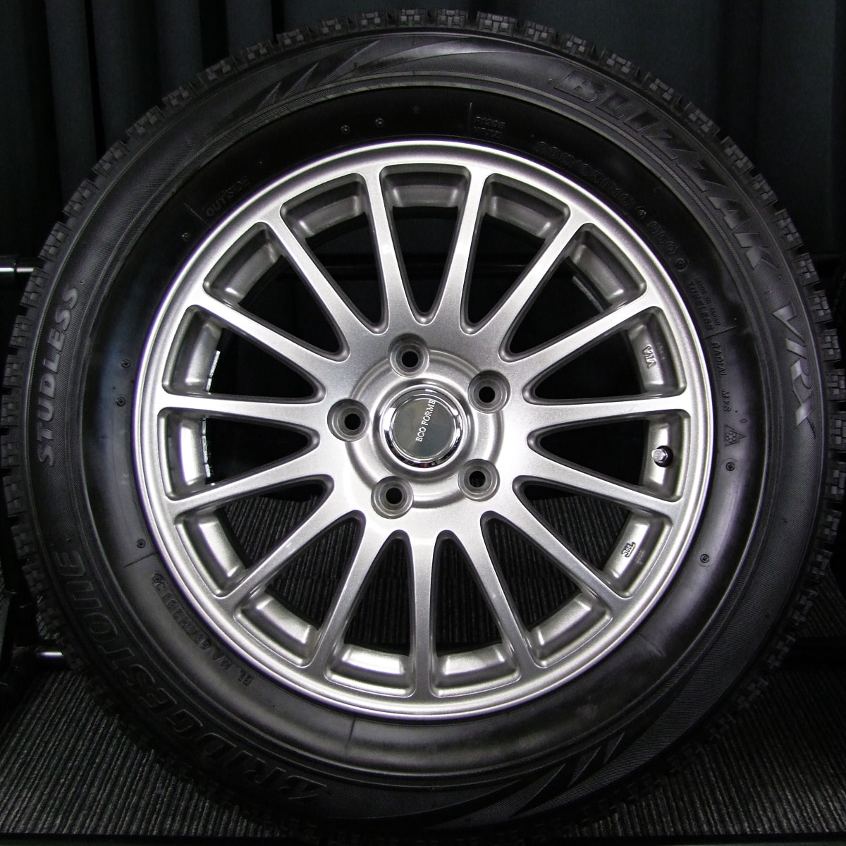 BRIDGESTONE (ブリヂストン) ECO FORME (エコフォルム) SE-12 16×6.5J(+46)PCD114.3-5H  ダークシルバー BRIDGESTONE (ブリヂストン) BLIZZAK (ブリザック) VRX 205/65R16 中古 スタッドレス  タイヤホイール 4本 [16taw073] | カートレード21