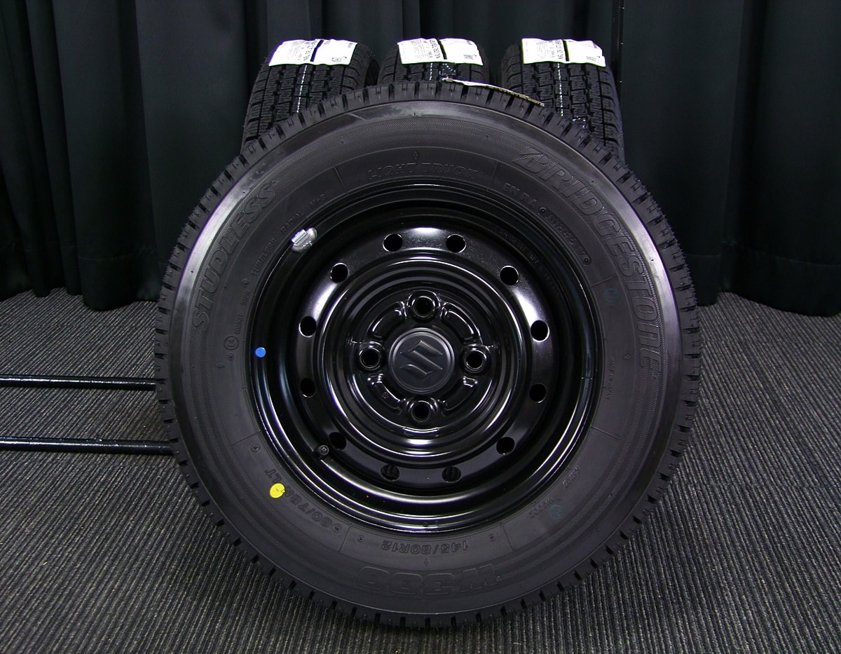 SUZUKI (スズキ) CARRY (キャリイ) / EVERY (エブリィ) 純正 12×4J(+45)PCD100-4H 新車外し  ブラックスチール BRIDGESTONE (ブリヂストン) W300 新品 145/80R12LT 80/78N スタッドレス タイヤホイール 4本  [12gsw010] | カートレード21