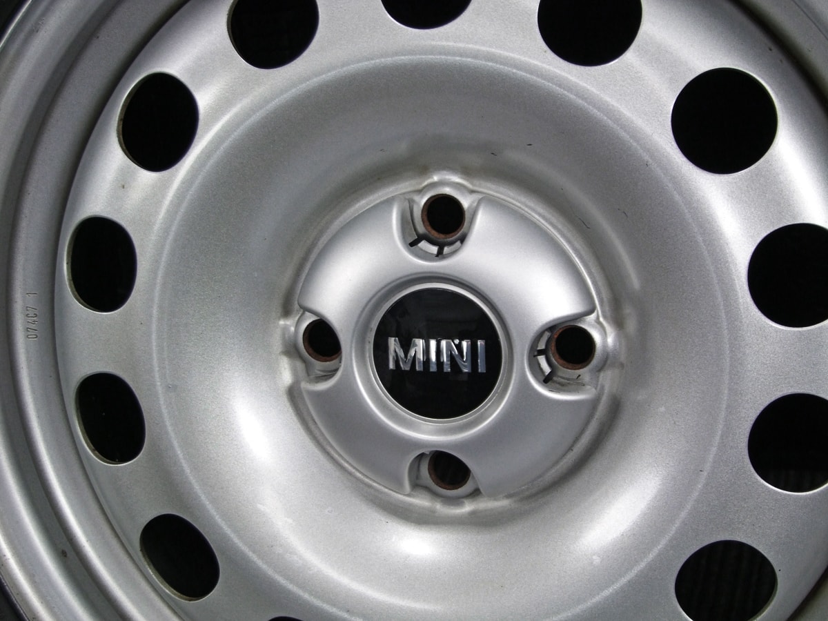 BMW MINI (ミニ) 純正 15×5.5J(+45)PCD100-4H シルバースチール