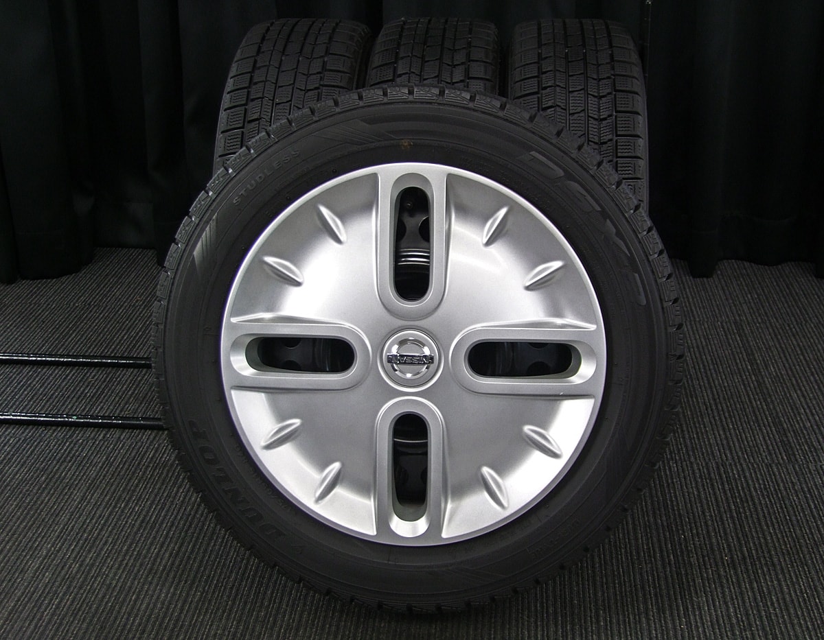 NISSAN (日産) CUBE (キューブ) 純正 15×5.5J(+40)PCD100-4H ブラックスチール DUNLOP (ダンロップ)  DSX-2 175/65R15 中古 スタッドレス タイヤホイール 4本 [15gsw068] | カートレード21