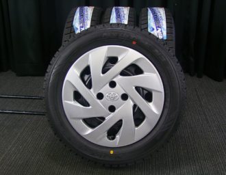 フェイド15 4／100＋ 175／65R15 スタッドレス フィット アクア