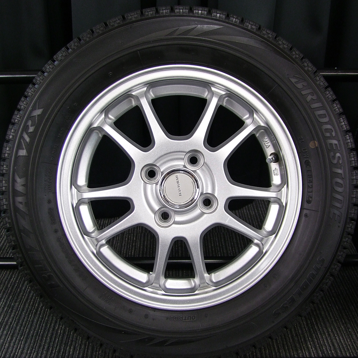 スタッドレス ECO FORME エコフォルムSE-10+ブリヂストンブリザックVRX2 215/45R17 8分山★アルテッツァなどに！stwt17