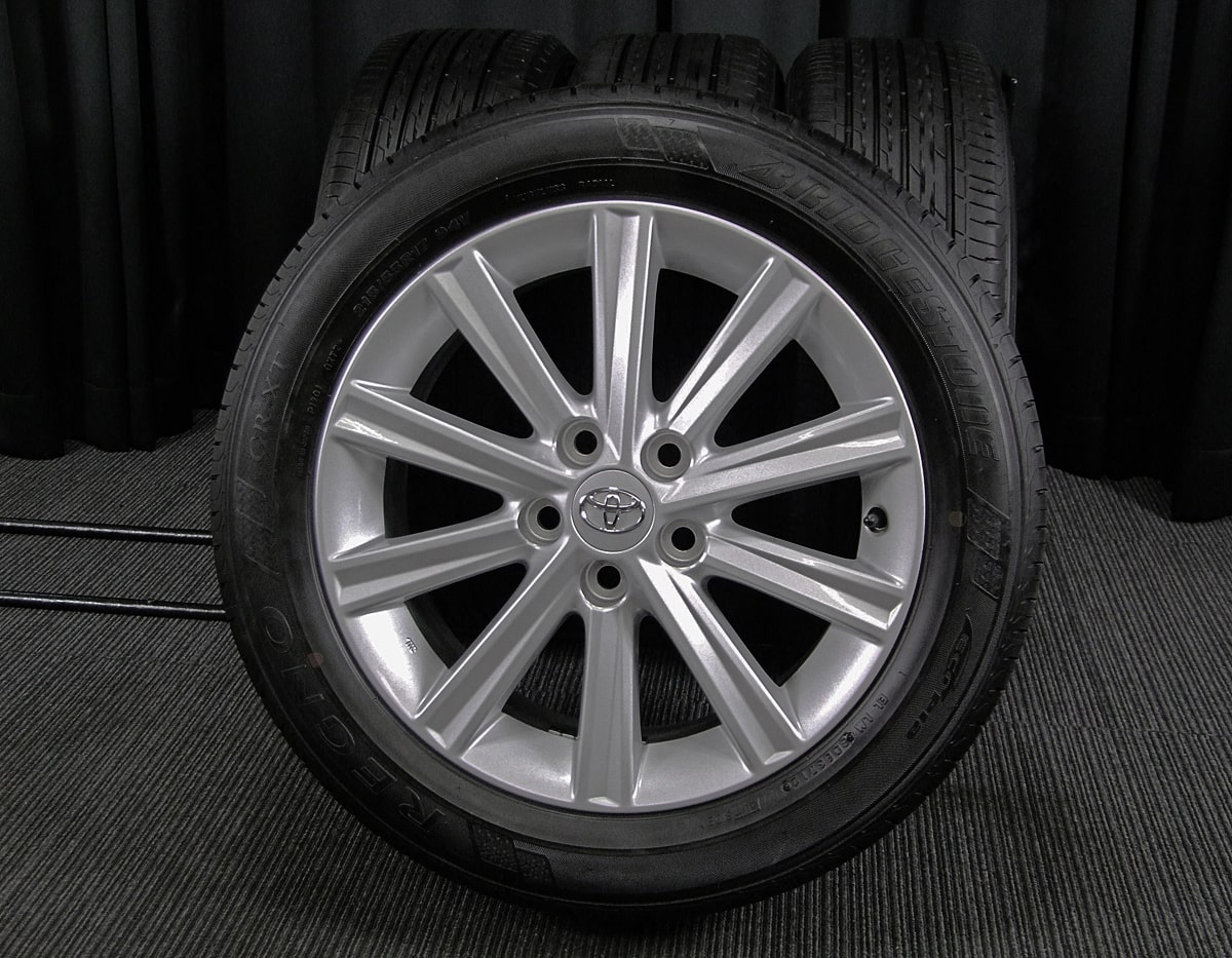 TOYOTA クラウンホイール BRIDEGSTONE REGNO GR-XT 215/60R16 - タイヤ 