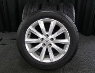 TOYOTA (トヨタ) VANGUARD (ヴァンガード) 純正 18×7.5J(+39)PCD114.3-5H シルバーu0026ポリッシュ  BRIDGESTONE (ブリヂストン) DUELER (デューラー) H/T 687 235/55R18 中古 タイヤホイール 4本  [18gas015] | カートレード21