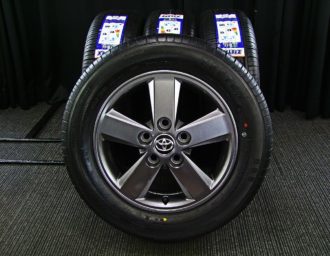 トヨタ アイシス 純正アルミホイール 夏タイヤ付き４本SET 195/65R15 15gas048-330x256.jpg