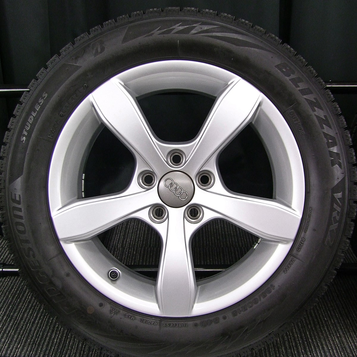 AUDI (アウディ) A1 純正 15×6J(+29)PCD100-5H シルバー BRIDGESTONE ...