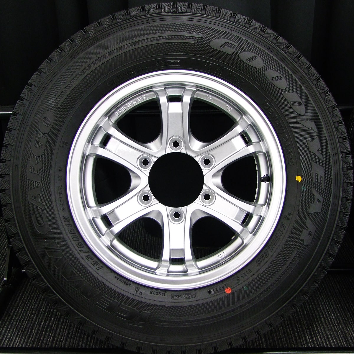 Weds KEELER 15インチ \u0026 195/80R15 GOOD YEAR15×55J