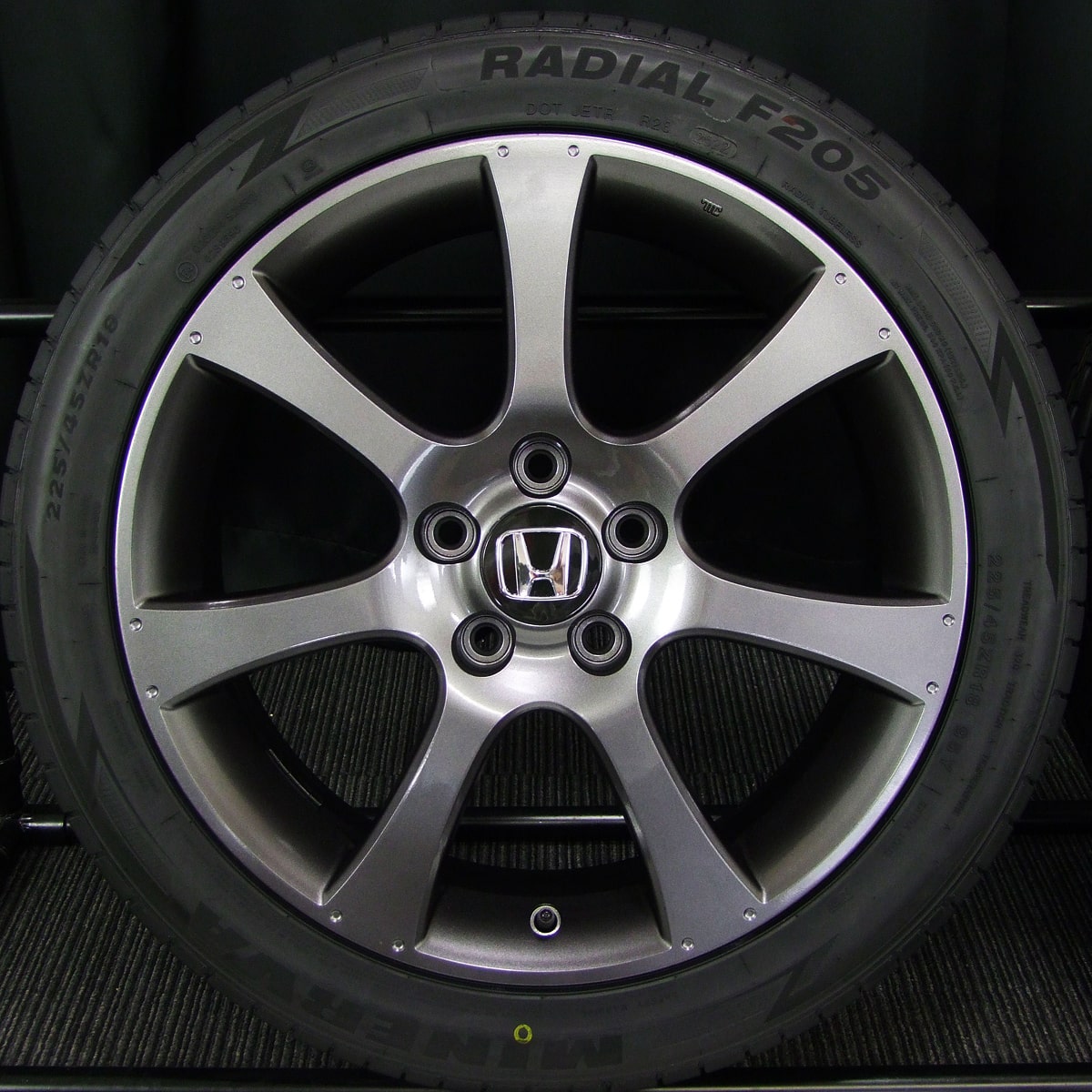 HONDA (ホンダ) ODYSSEY (オデッセイ) Absolute (アブソルート) 純正 18×7J(+55)PCD114.3-5H リペア  ガンメタ MINERVA (ミネルバ) F205 新品 225/45ZR18 タイヤホイール 4本 [18gas022] | カートレード21