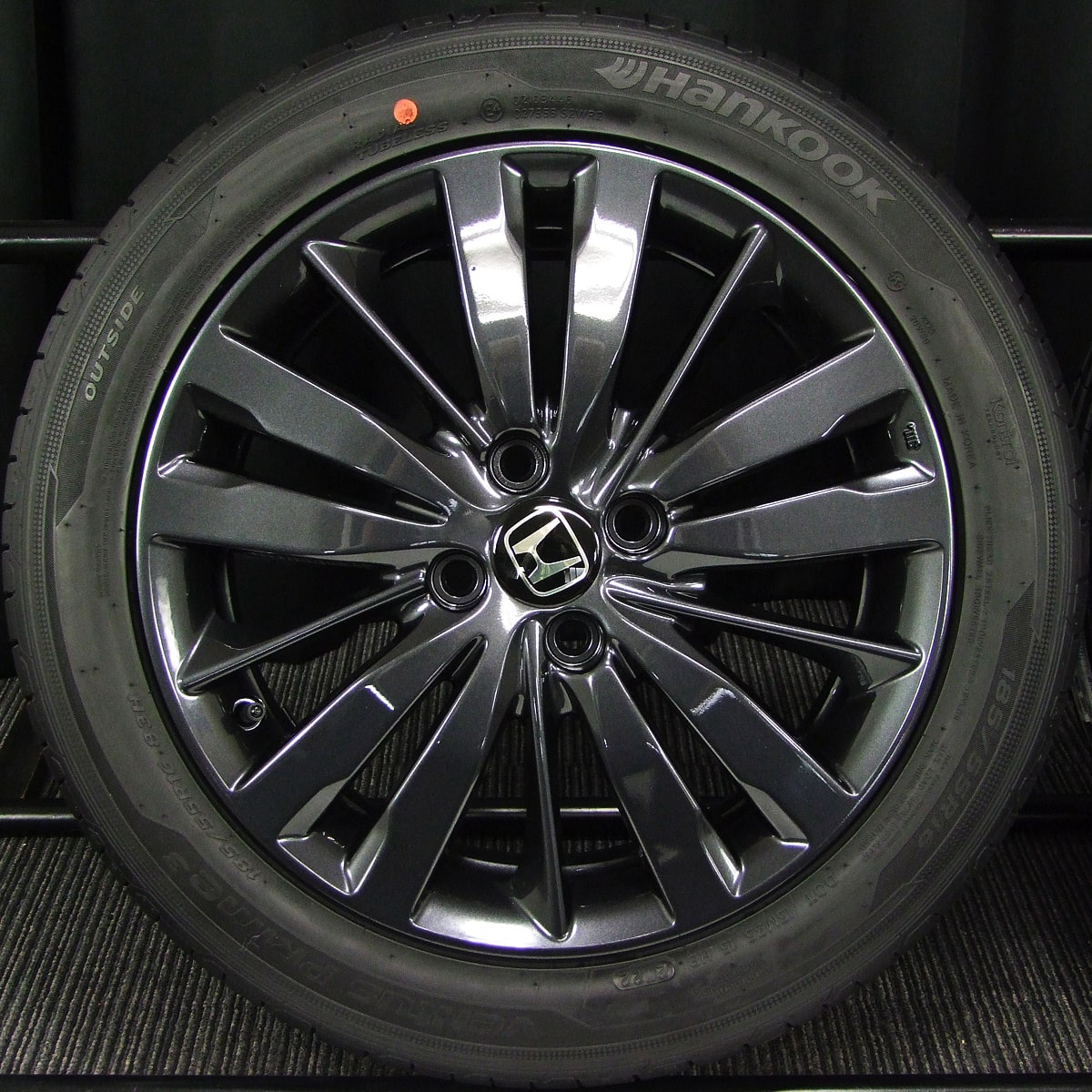 HONDA (ホンダ) FIT (フィット) RS 純正 16×6J(+53)PCD100-4H リメイク