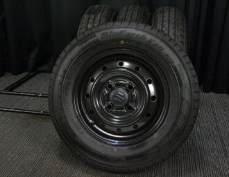 【新車外し・25年製】DA17V スズキ エブリイ ヨコハマ タイヤセット スズキ - スズキエブリイバン（DA17V）純正タイヤ・ホイール4本