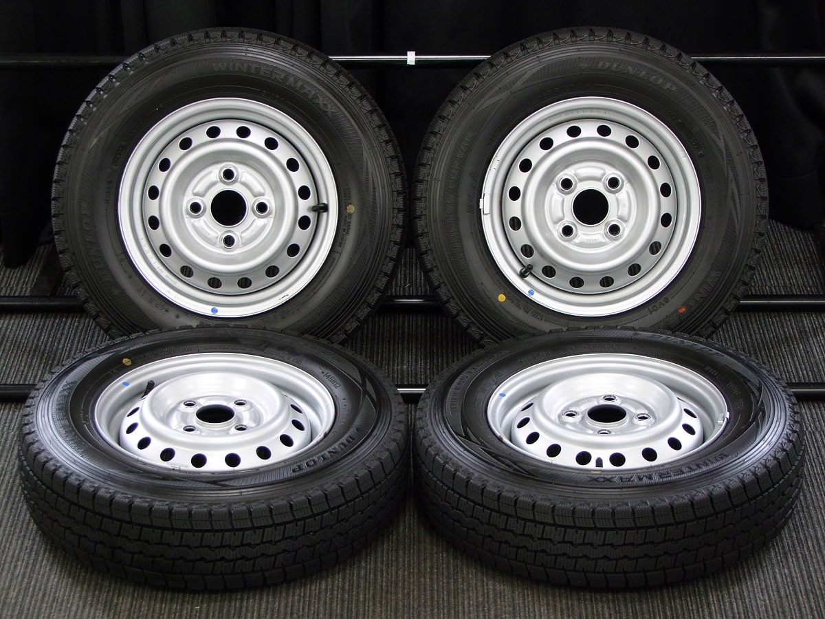 SUZUKI ( Suzuki ) EVERY ( Every ) оригинальный 12×4J(+45)PCD100-4H серебряный steel DUNLOP ( Dunlop ) WINTER MAXX (u in Tarmac s) SV01 145R12LT 6PR б/у зимние шины колесо 4шт.